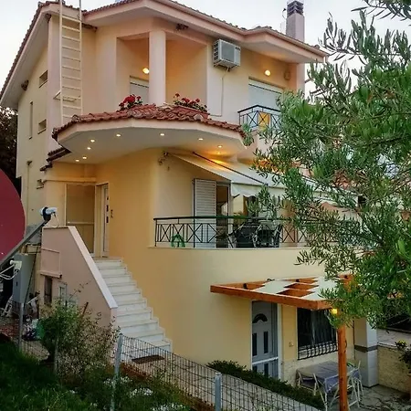 Amalia Bay Nyaraló