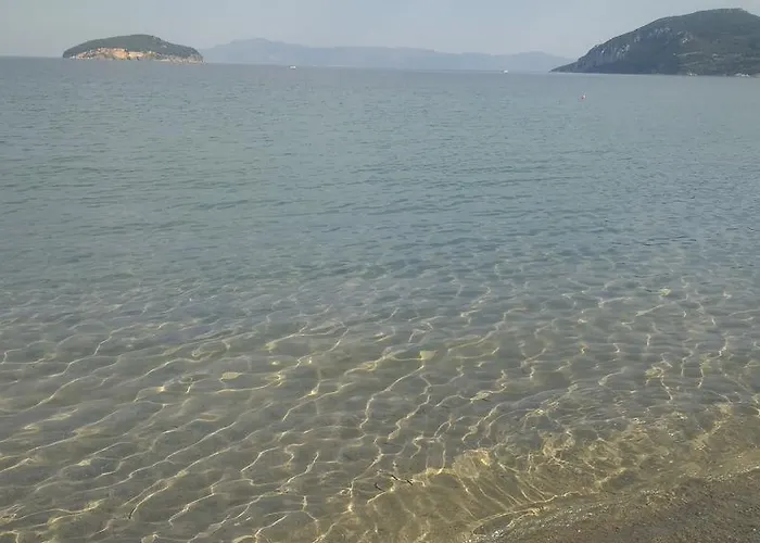Amalia Bay بيت للعطل *